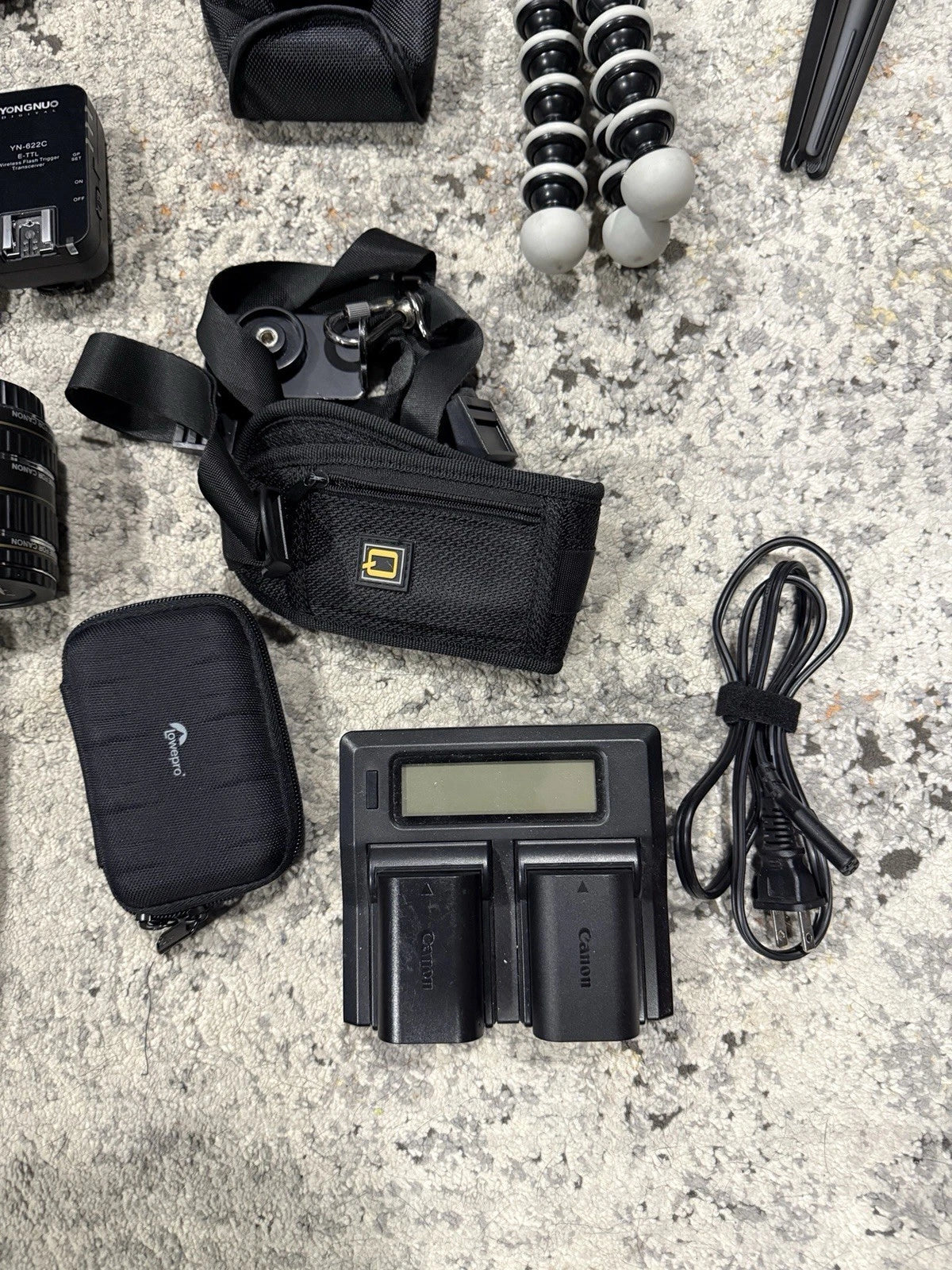 Canon EOS 5D Mark IV Camera lens and Battery Grip Lots Of Extras