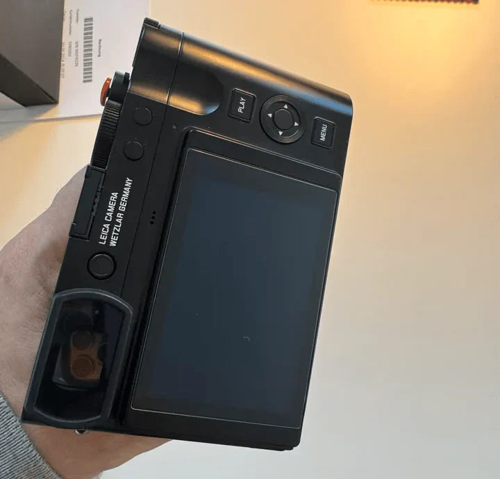 Leica Q3 43MP With Original Box & Accessories
