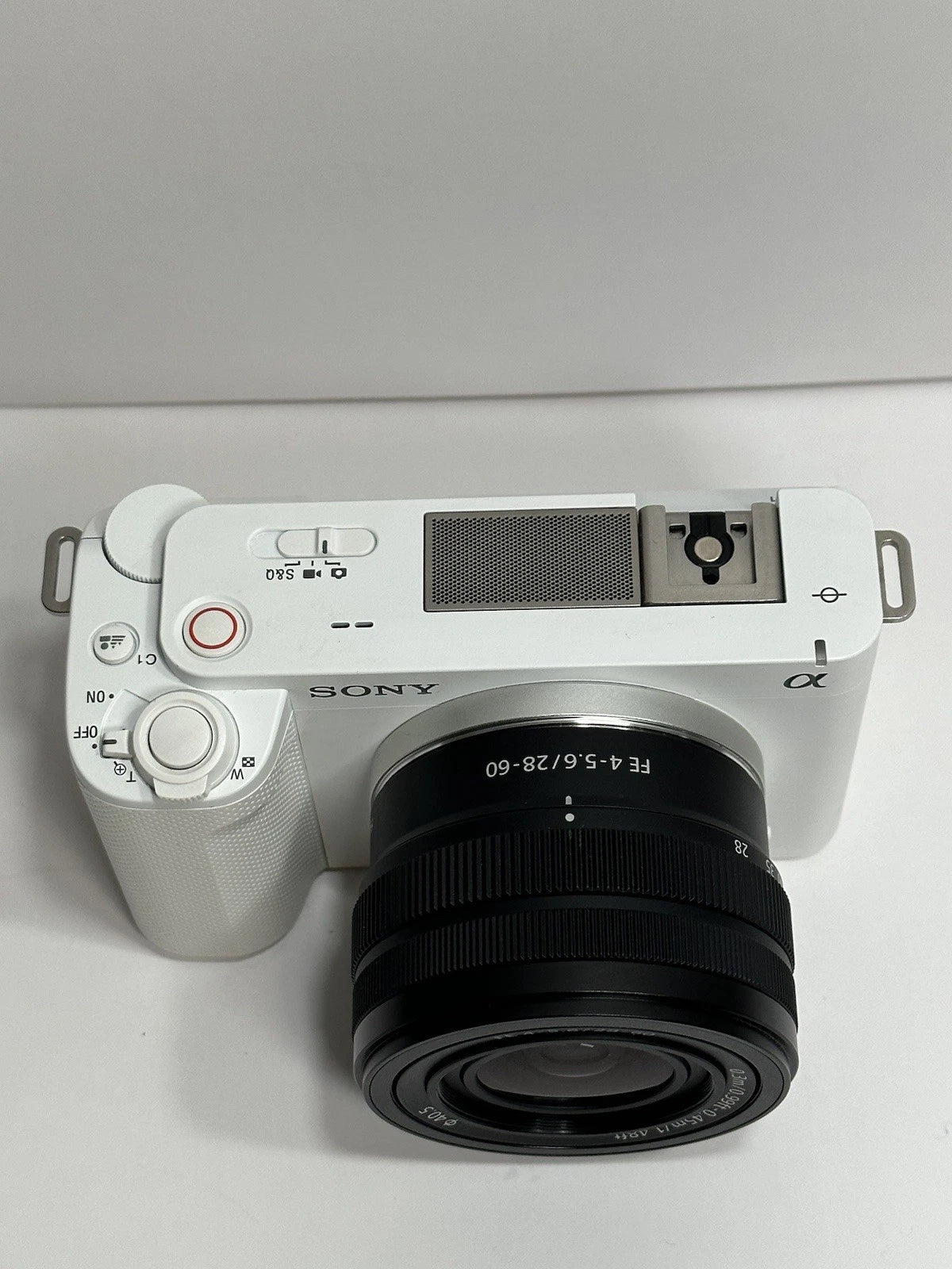 Sony Alpha ZV-E1 4K Mirrorless Camera White (ILCZVE1/B) + 28-60mm Lens