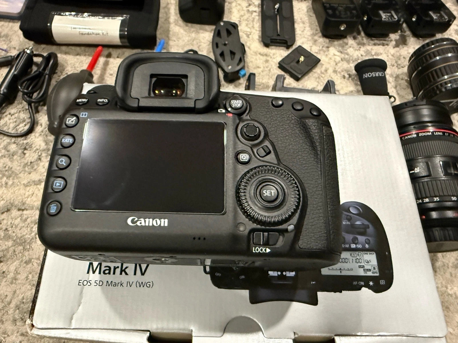 Canon EOS 5D Mark IV Camera lens and Battery Grip Lots Of Extras