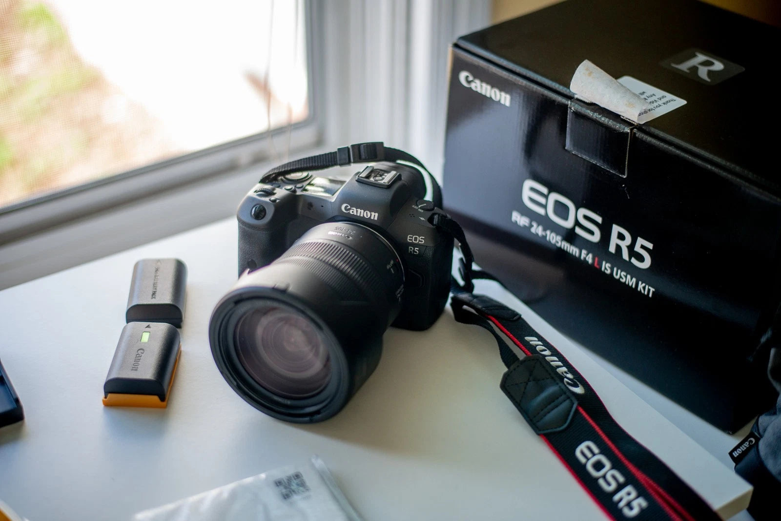 Barely Used Canon EOS R5 45.0MP Mirrorless Camera (RF 24-105mm f/4 L IS USM Lens