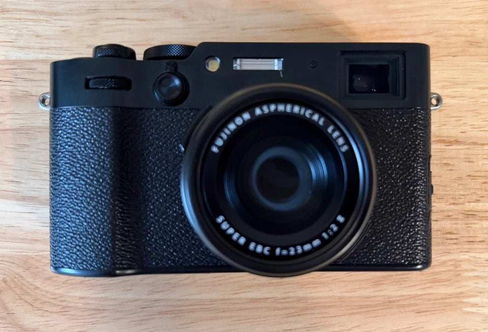 Fujifilm X100VI Digital Camera (Black) – Excellent Condition – Extras Included – 600 Shutter Count